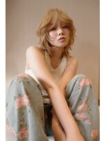 ニア(nir.) 大人可愛い外ハネハッシュレイヤーボブくびれミディ20代30代