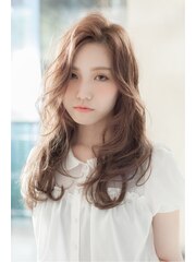 [air-FUKUOKA]　甘辛フェミニンロングヘアスタイル