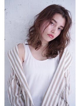 ネオリーブカフ 鶴ヶ峰店(Neolive caff) neolive caff/グラマラスな雰囲気を感じれるミディアムスタイル