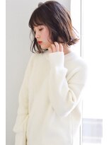 ジョエミバイアンアミ(joemi by Un ami) 《joemi 新宿∞》横顔美人なウェーブの切りっぱなしボブ 近江