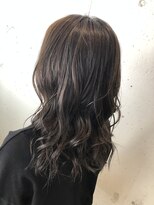 サロン ド ソーホー 蕨(Salon de SOHO) 【Darkグレージュ×Glamorousカール】ツヤ感・透明感が雰囲気◎