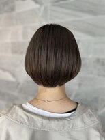 ジル アンク(Jill ankh)&nbsp;《Jill ankh姫路駅前》伸ばしかけショート×オリーブベージュ