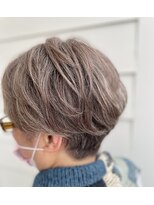 アプシー 三木店(Apsee)&nbsp;ミセスショート×白髪ぼかしハイトーンカラー