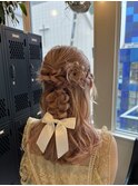 《結婚式ヘアセット》編み下ろしハーフアップ