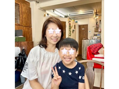 たくさんの親子が来店する和やかな店内