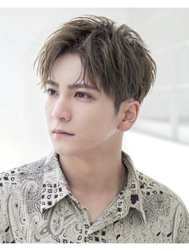 オーシャントーキョー 渋谷神南(OCEAN TOKYO) ハイライトミルクティーベージュツーブロックメンズマッシュ