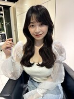 黒髪小顔レイヤーネビージュフェミニンロング