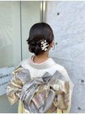 和装にもオススメ＊艶感がかわいいシニヨンスタイル
