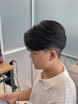 ジーナ 天神(Zina) 【Zina】メンズ/韓国/センターパート/縮毛矯正/福岡/天神/大名