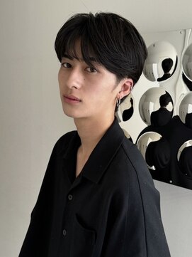 エイチ メンズ(H) マッシュウルフスペインカールパーマスキンフェードフェード