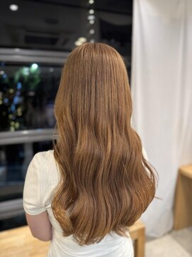 ニーイチイチ(211) ベージュカラー／暗めカラー