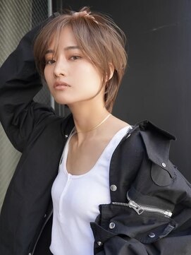 ギークス(GEEKS) 【GEEKS渋谷】クールショート/ウルフ/小顔/レイヤー/秋冬カラー