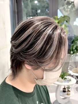 シエラ 堀江(CIERA.) ジェットモヒカンパズカットガイルヘアメンズカット