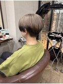モードショート エンドカラー アンブレラカラー 刈り上げ 中性