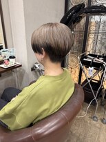 ハピネス 王寺店(Happiness)&nbsp;モードショート エンドカラー アンブレラカラー 刈り上げ 中性