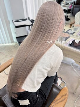 シー ヘアデザイン(see hair design) ホワイトグレージュ