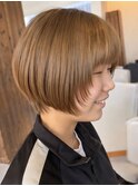 安城大人ショートボブ顔周りレイヤーカットくびれショート30代