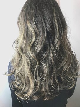 アヴァンス 京橋店(AVANCE) 透ける!抜け感ハイライトでフレンチニュアンス