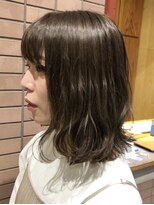 ジジ プラス デザイン(GIGI＋design)&nbsp;グレージュのボブ