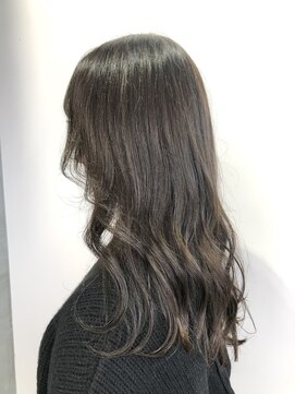 リーオオサカ(Lee Osaka) 【赤み撃退】オリーブグレー/kana