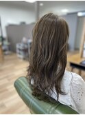 20代、30代へ大人な艶感×ヌーディーカラー
