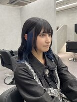 ファイブバイジエクト 堀江(FIVE by The Ect)&nbsp;インナーカラー　イヤリングカラー　インナーブルー　ネイビー