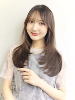 オグジュアリー 表参道(aux.)&nbsp;【高木】レイヤーカット　内巻きふわっとヘアスタイル