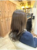 柔らかく透ける、オリーブアッシュ