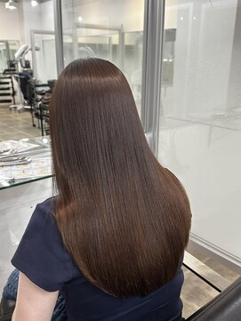 グロウオモロマチ(GLOW OMOROMACHI) GLOW#ナチュラル#縮毛矯正#髪質改善#トリートメント