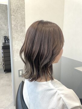 トッカ 茨木(tocca) 大人のための艶オリーブブラウン