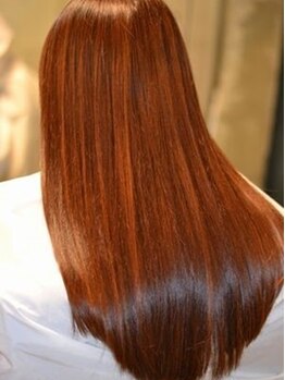 クリブ ヘアデザイン(KRIB HAIR DESIGN)の写真/白髪のお悩みはお任せを☆明るめカラーでもしっかり染まる。髪の状態に合わせた施術で理想のスタイルに♪