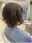 30代40代50代に人気 クセ毛を生かした大人のショートボブ