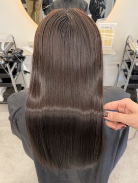 【金沢】髪質改善ストレート|自然なツヤと柔らかさUP