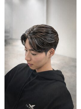 イーラ アメ村店(era) ホワイトハイライトセンターパート