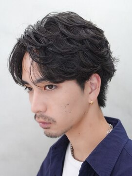 テン 心斎橋(tenn.) 難波ニュアンスパーマ毛流れセンターパートウルフフェザーパーマ