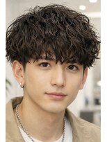 ロア(Roa.)&nbsp;ツイストシャドウパーマ　マッシュ