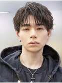 メンズ刈り上げツイストスパイラルシャドウパーマ束間マッシュ