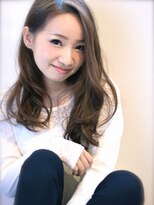 サフィール(Saphir)&nbsp;Saphir☆ゆるウェーブロング♪グレーアッシュ「似合わせカット」