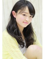 エストグラシュ(estgracieux) ふわっとゆれるナチュラルカール