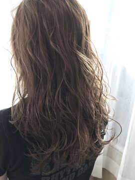 ユニーク(UniQ) 【UniQ・小笹】ダブルカラー×アッシュグレー