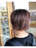 切りっぱなしショートボブ