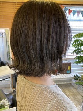 フラバー(flover) ☆flover☆【オリーブアッシュ×外はねボブ】kanna