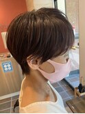 くびれ大人ショート