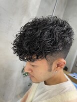 エリマ 調布(elima)&nbsp;ツイストスパイラルパーマ刈り上げフェードマッシュショート