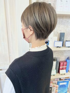 キャアリー(Caary) 福山市美容室Caary ブリーチカラー ハイトーンベージュショート