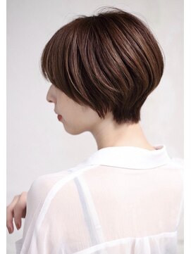 クレドガーデン 浦和店(CRED GARDEN) 大人可愛い20代30代40代黒髪前下がりショートボブ丸みショートe1