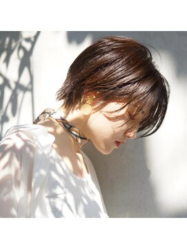 アトリエ フェム(atelier.fem) atelier.fem コンパクトなハンサムショート