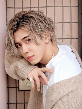 クオル 立川(QOL) ツイストスパイラル／波巻きパーマ／ニュアンスパーマ／カット