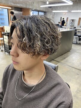 ロンドガルマン 名古屋(Lond GULLMAN) 【Lond GULLMANHide】MEN'S HAIR/波巻きパーマ/ハイライト