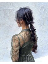 編みおろしアレンジ　ヘアセット　ロング　上品